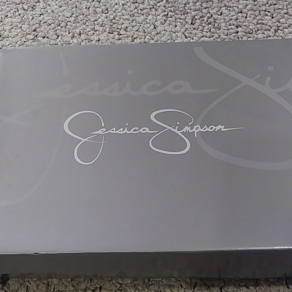Jessica Simpson stelana shoe